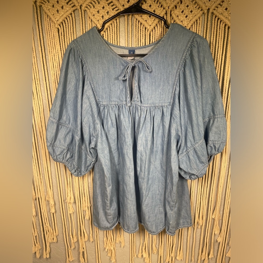 Old Navy Denim balloon sleeve top- size XL -